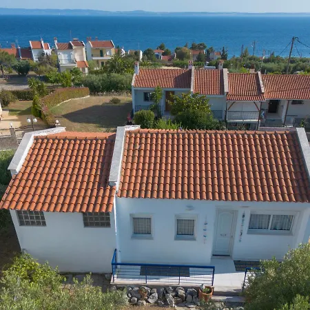 με θέα στην θάλασσα * Psakoudia